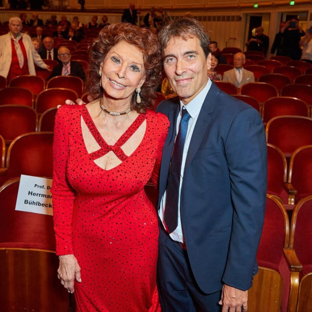 European Cultural Award Gala at Vienna State Opera in Vienna, Austria, 20 th October 2019. PICTURE: Carlo PONTI Jr., Sophia LOREN, - 20191020_PD14340,Image: 478146886, License: Rights-managed, Restrictions: AUSTRIA OUT, GERMANY OUT, SWITZERLAND OUT, UK OUT
SOUTH TYROL OUT, Model Release: no, Credit line: Starpix/AFP/Profimedia