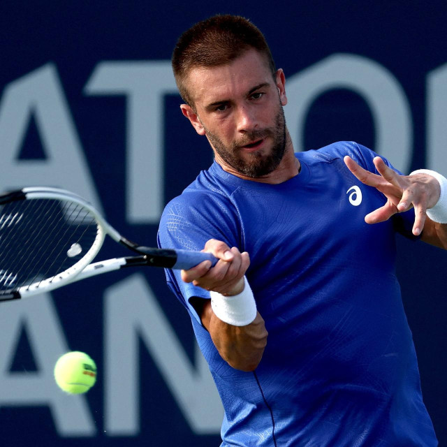 Borna Ćorić