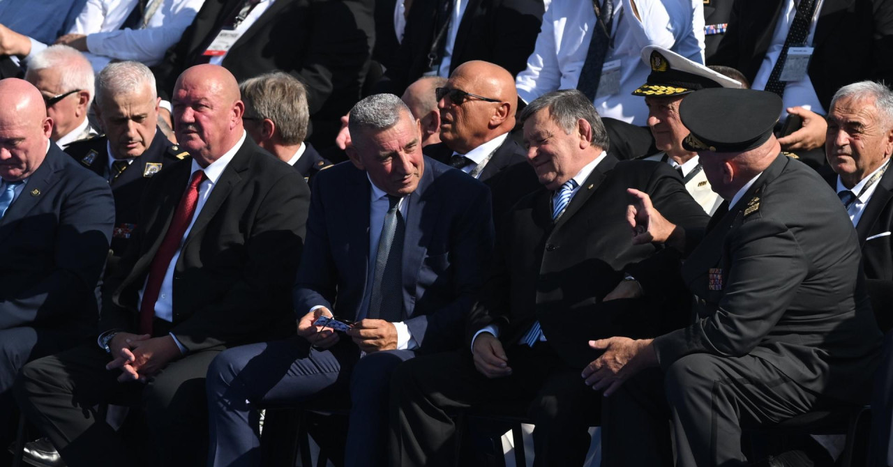 I general Gotovina je na mimohodu, odgovorio je na pitanje koje mu je najtužnije sjećanje iz Domovinskog rata