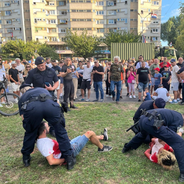 Uhićenje prosvjednika