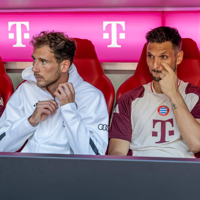 Sven Ulreich (desno)