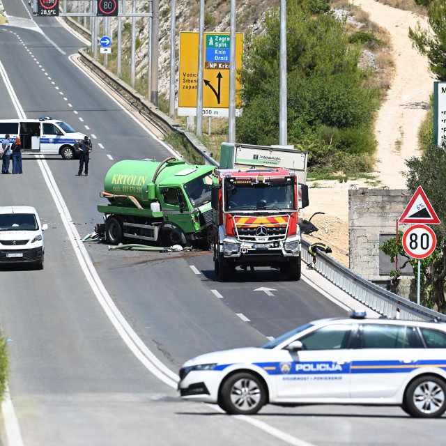Prometna nesreća na ulazu u Šibenik. 