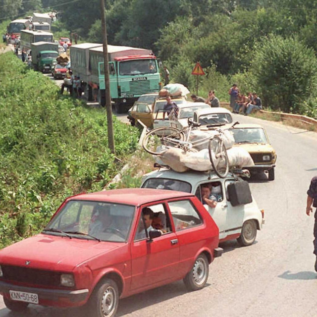 Srbi iz Krajine bježe za Beograd, arhivska fotografija
