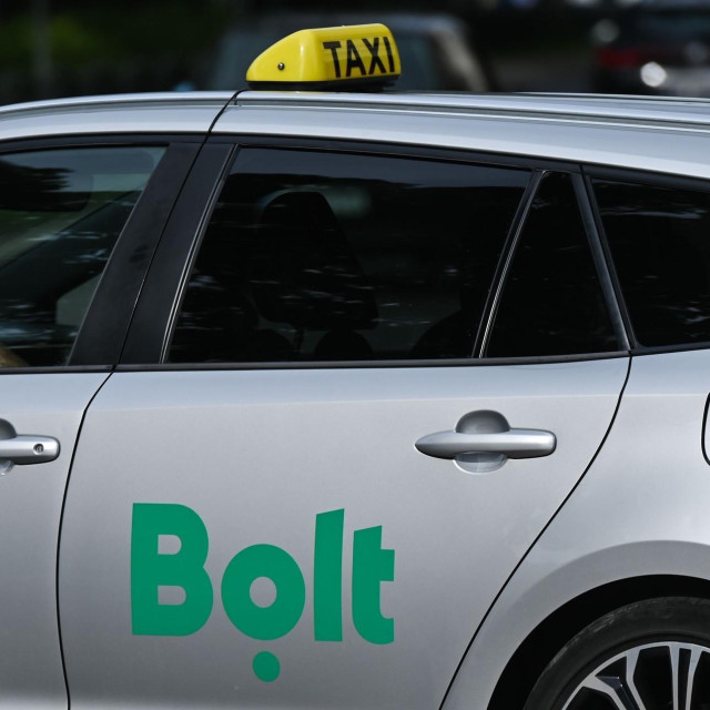 Bolt taksi