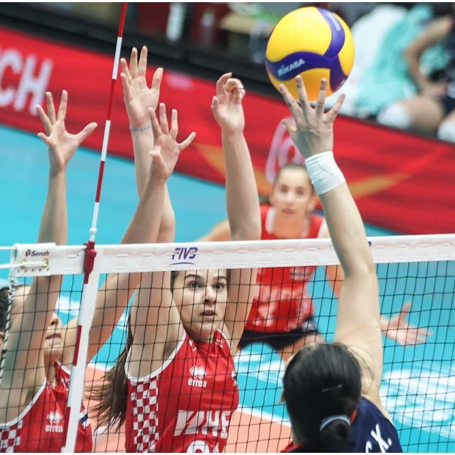 Hrvatice su barem u poenima iz bloka (15-7) bile uspješnije