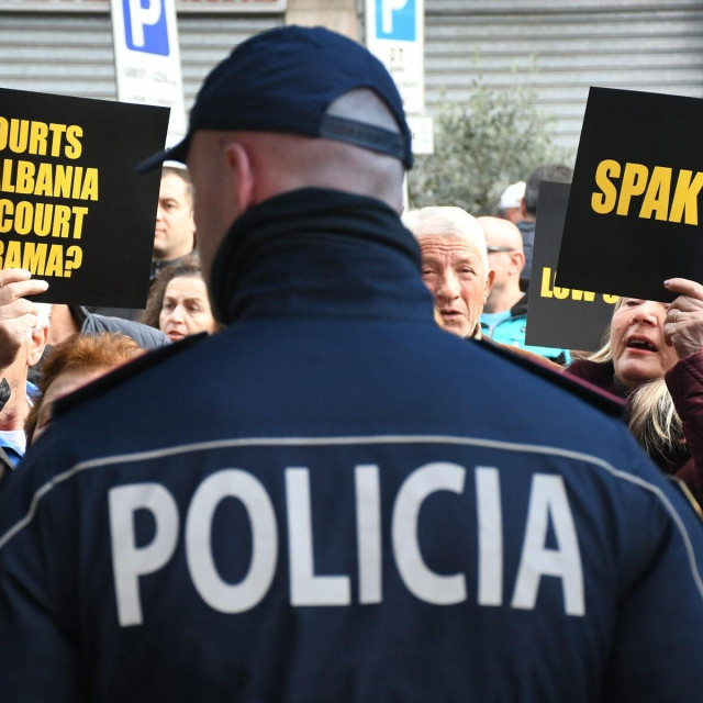 Policija u Albaniji, ilustracija