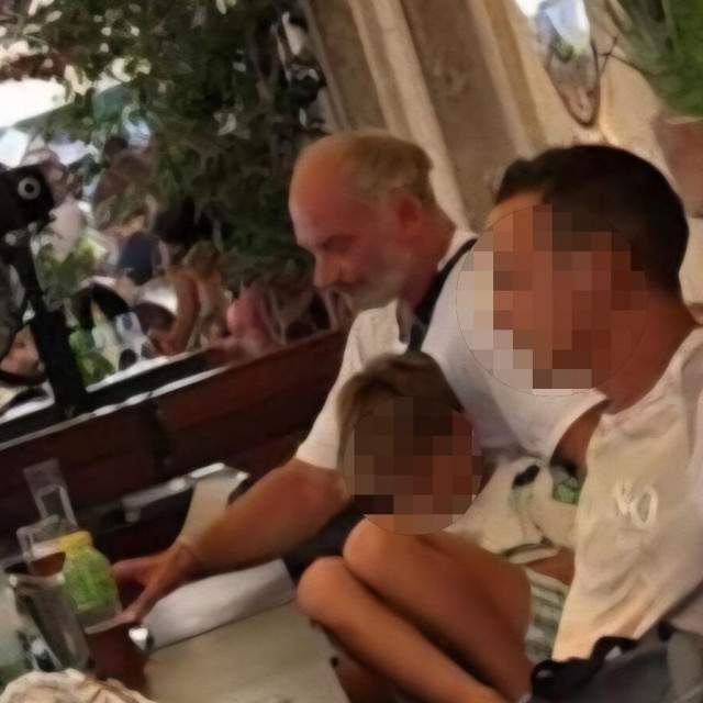 Mile Kokić na hvarskoj pjaci