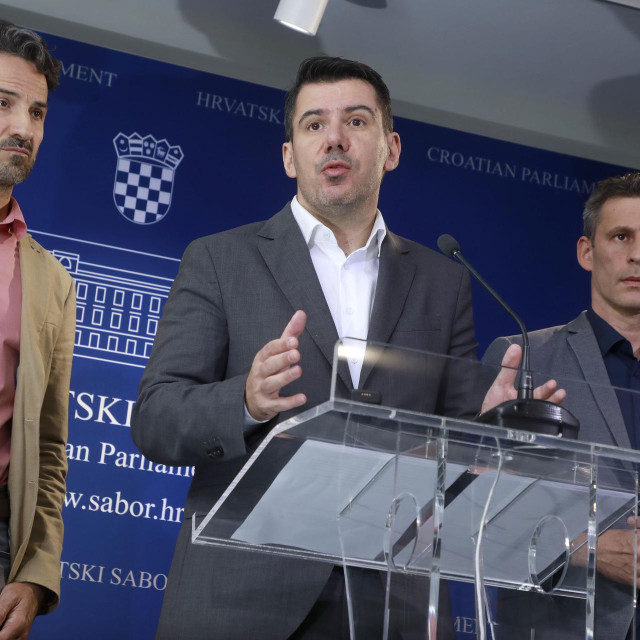 Marin Miletić, Nikola Grmoja i Božo Petrov
 