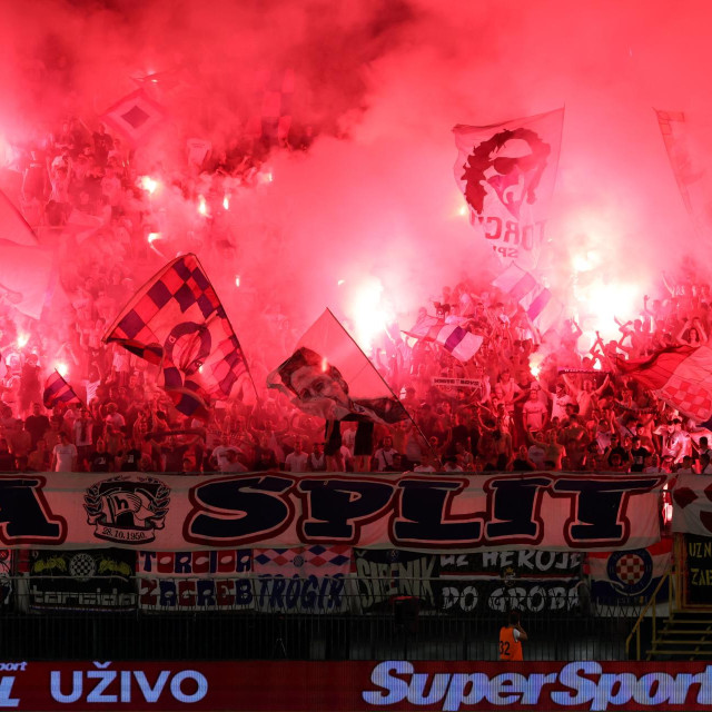 Bakljada navijača Hajduka