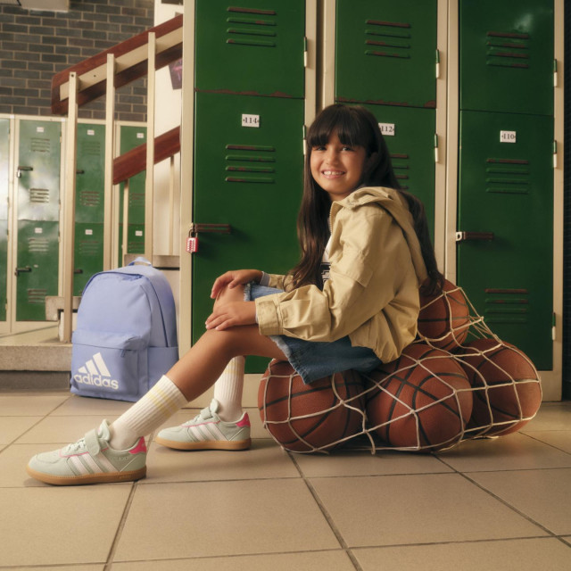 Modeli od brušene kože u zanimljivim nijansama i prepoznatljivim retro siluetama bit će najpoželjniji 