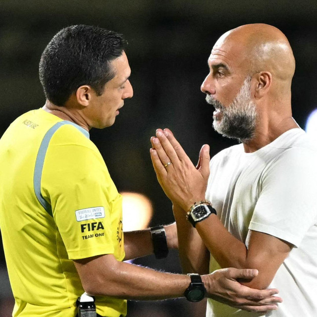 Pep Guardiola (desno), trener Manchester Cityja