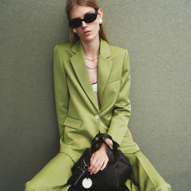 Mango zeleno odijelo