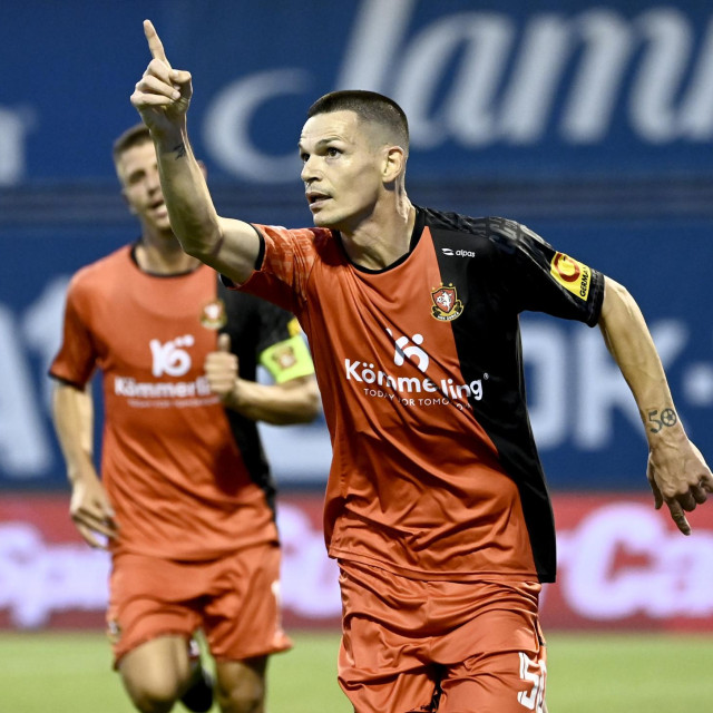 Erceg slavi gol protiv Lokomotive