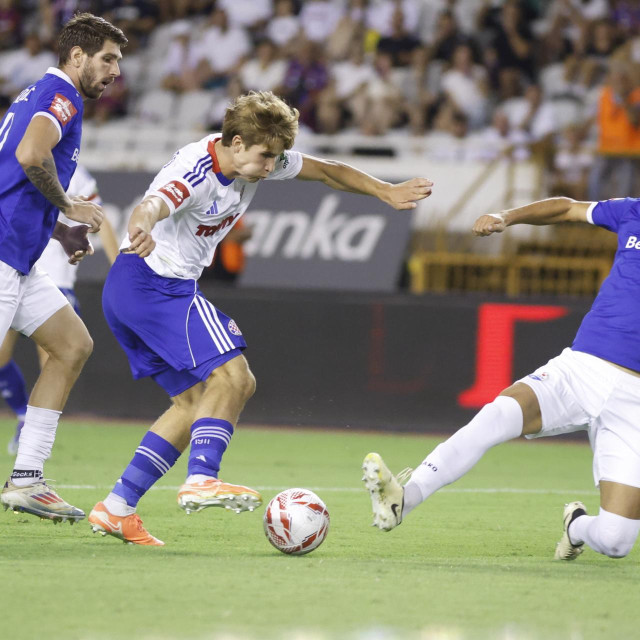 Pukštas i Božić u duelu za loptom