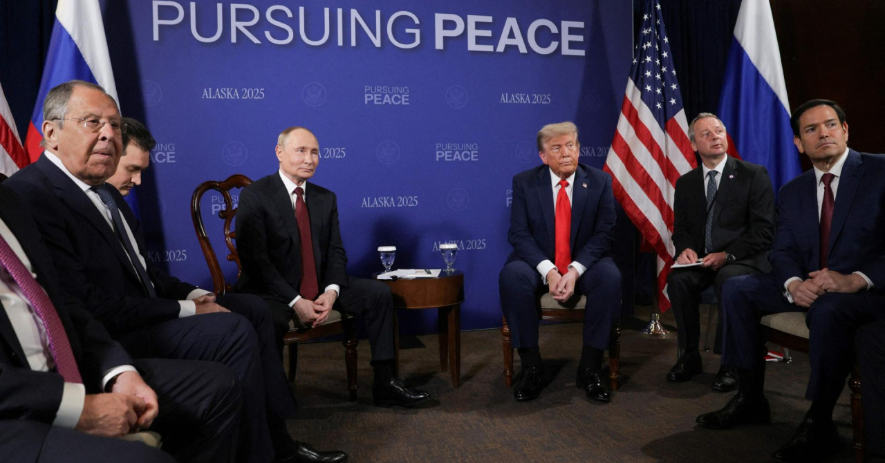 Dosad neviđeni kadrovi s Aljaske, Rubio pohvalio Lavrovljevu majicu, uključio se Putin: ‘Dat će vam je‘