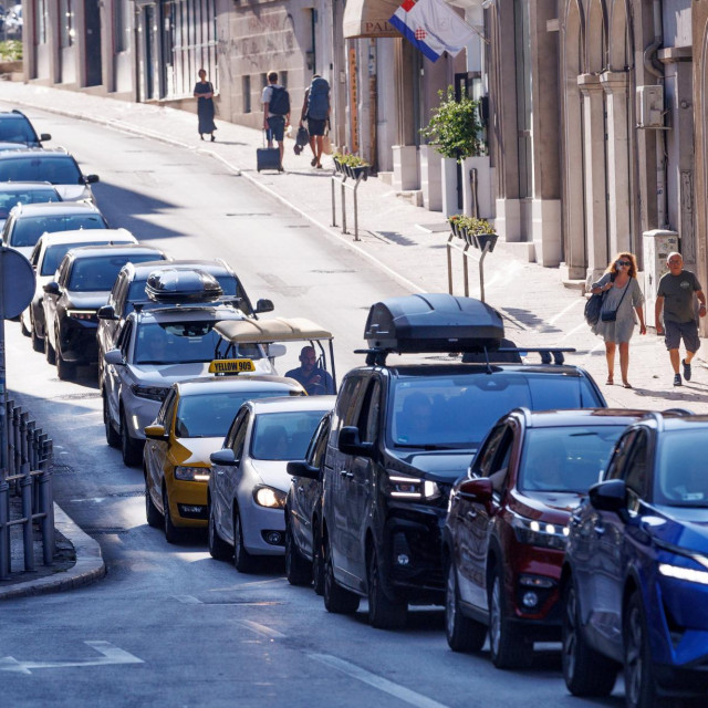 Prometna gužva, ilustracija