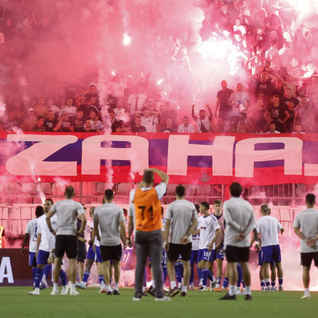 Bakljada Torcide nakon kraja utakmice