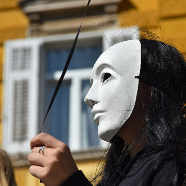 Mimohod povodom nacionalnog Dana borbe protiv nasilja nad ženama 