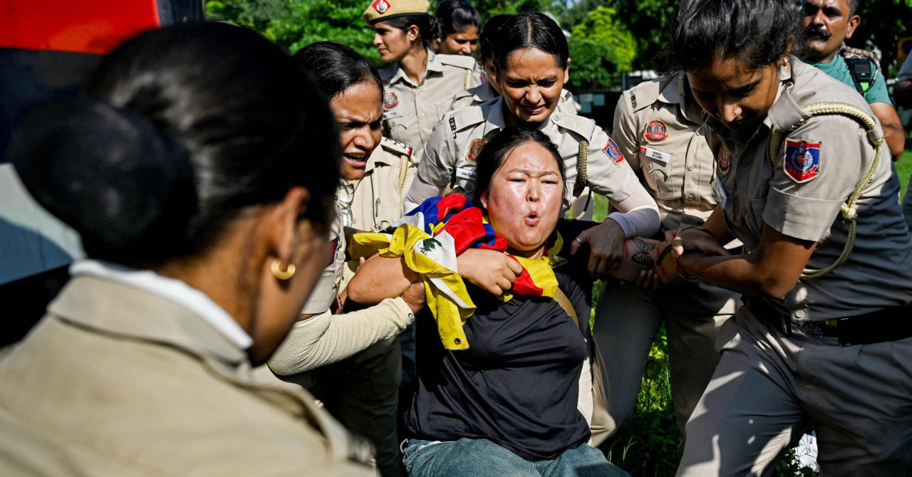 Kitajska omejitev izvoza redkih zemelj vplivala na indijske proizvajalce električnih vozil, Indija išče rešitve.
