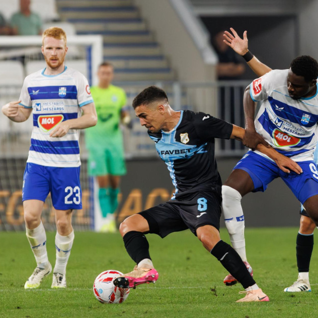 Osijek - Rijeka: Dejan Petrovič i Yannick Toure