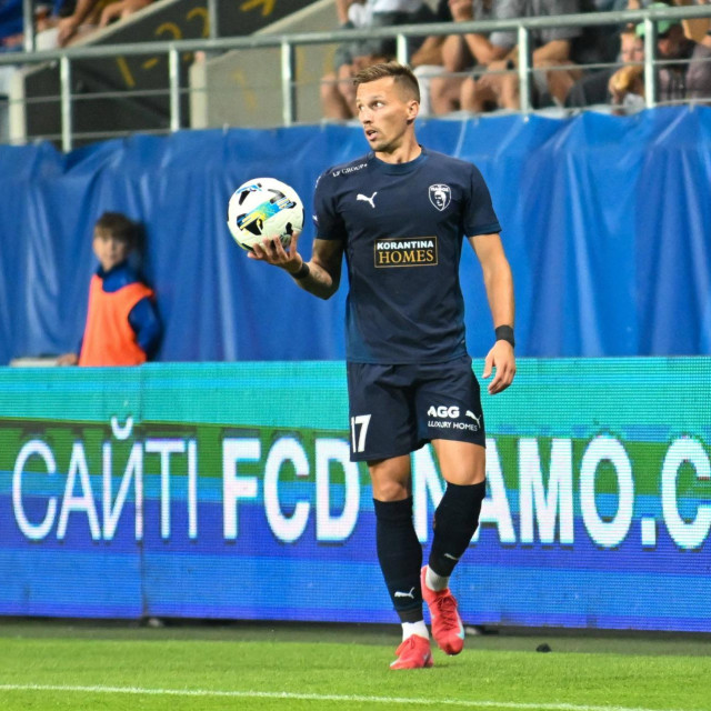 Mislav Oršić u dresu Pafosa protiv Dinamo Kijeva