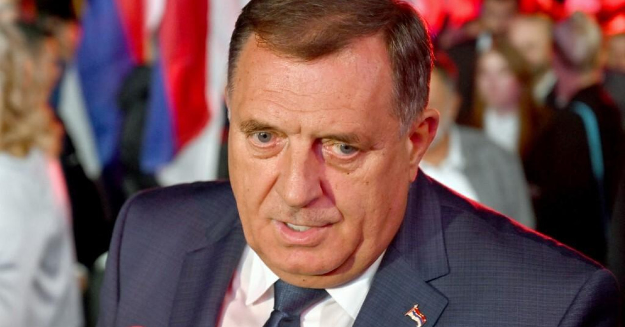 Dodik se potpuno izgubio, svi bruje o njegovom konfuznom govoru, spominjao je Mladića i Karadžića