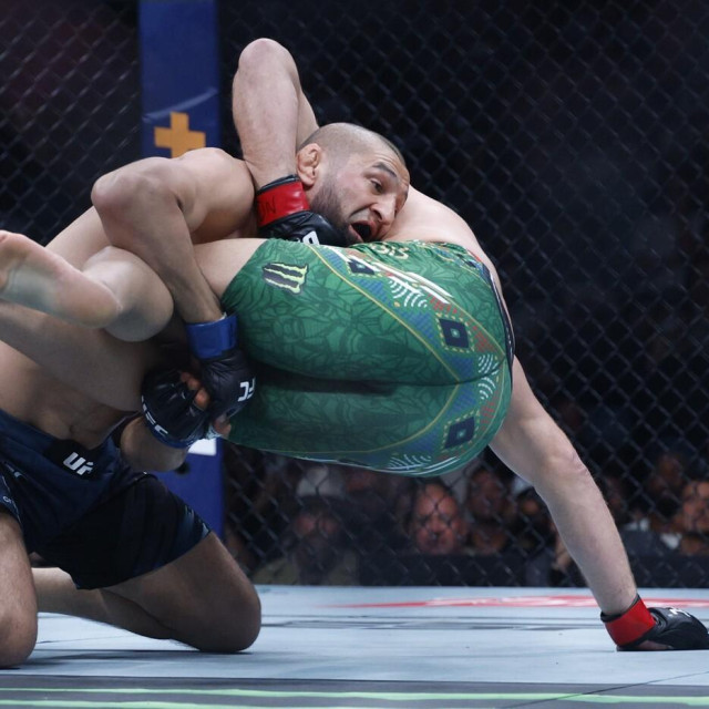 Hamzat Čimaev vs. Dricus Du Plessis