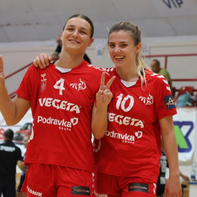 Katja Vuković i Matea Pletikosić