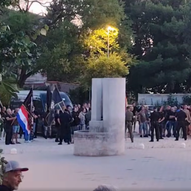 Prosvjed branitelja i navijača u Benkovcu