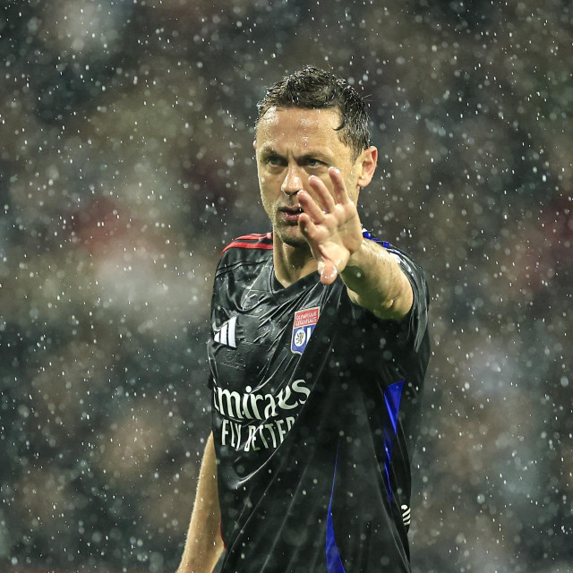 Nemanja Matić igrao je za Lyon