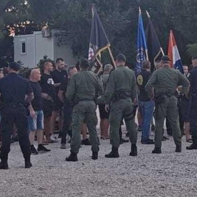 prosvjednici u Benkovcu