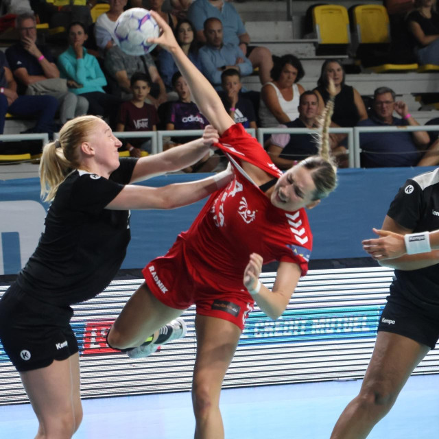 Ana Pandža protiv obrane Metza