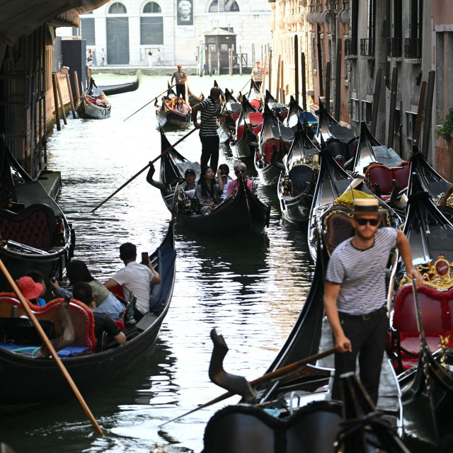 Vožnja gondolom u Veneciji, ilustracija