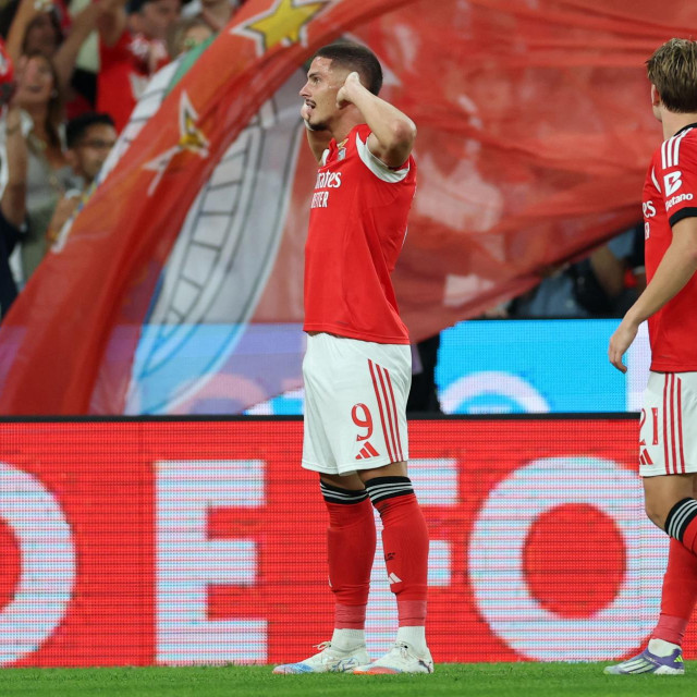 Franjo ivanović slavi pogotdak protiv Tondele