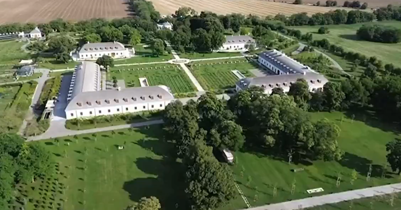 ‘I to je skromna farma!?‘: Tajno ušao na imanje Orbanovog oca i snimio kako zapravo izgleda, video postao veliki hit