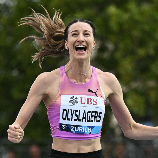 Nicola Olyslagers 
