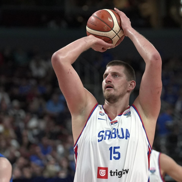 Nikola Jokić u akciji protiv Estonaca