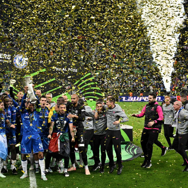 Chelsea je lani osvojio trofej
