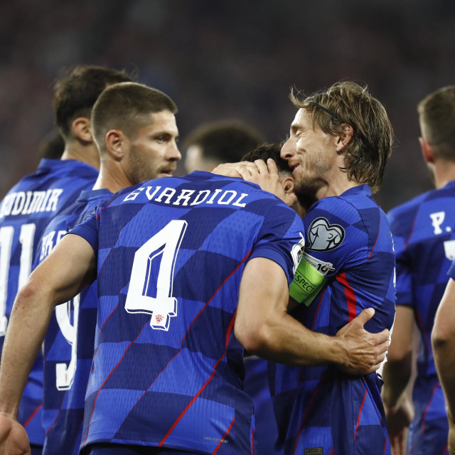 Joško Gvardiol i Luka Modrić