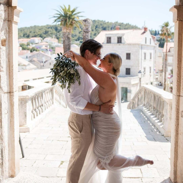 Unatoč gustim rasporedima, svaki slobodan trenutak pokušavaju provesti zajedno - a uskoro planiraju i proširenje obitelji