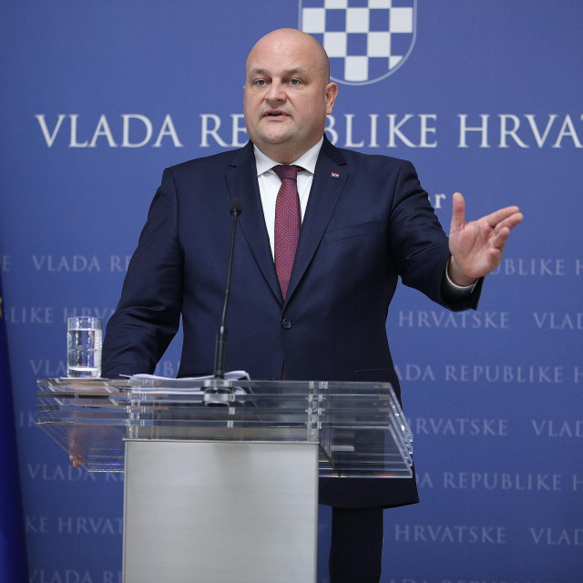 Ante Šušnjar, ministar gospodarstva