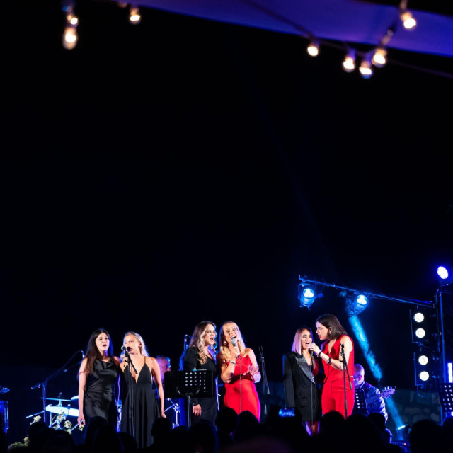 Gita Hajdarhodžić, Ivana Husar Mlinac, Marija Husar Rimac, Marija Mirković, Mia Dimšić