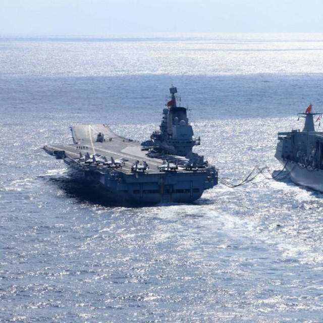 Kineski nosač aviona Liaoning