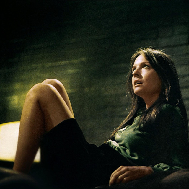 Film ‘Tražeći gospodina Goodbara‘, izišao je 1977. godine s Dianom Keaton. Bazira se na knjizi, i na stvarnom događaju