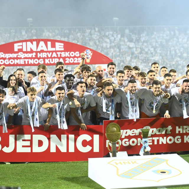 Igrači Rijeke s Rabuzinovim suncem