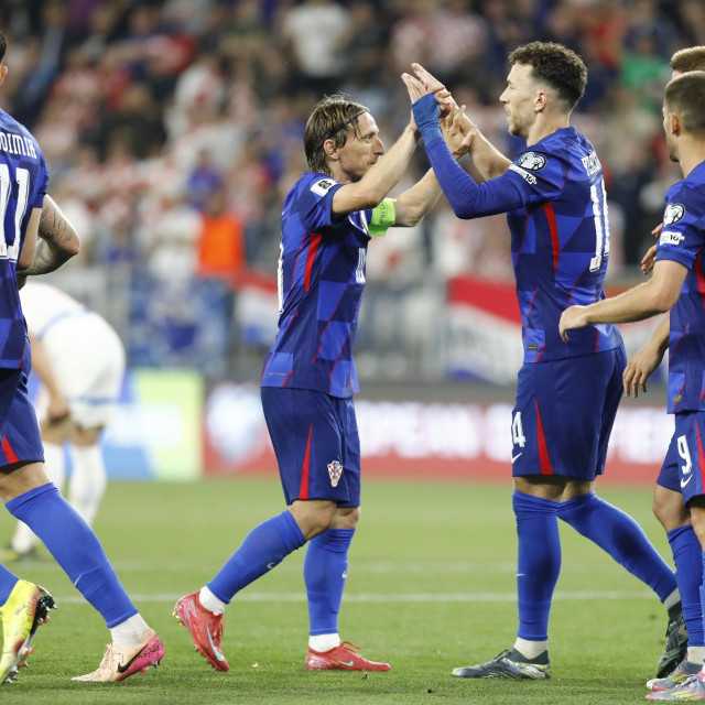 Luka Modrić, Ivan Perišić