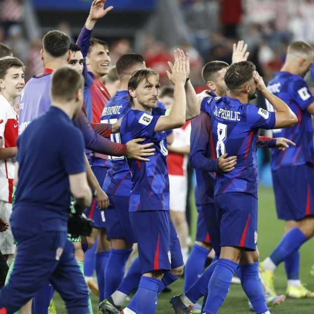 Slavlje Hrvatske nakon pobjede protiv Češke u Osijeku