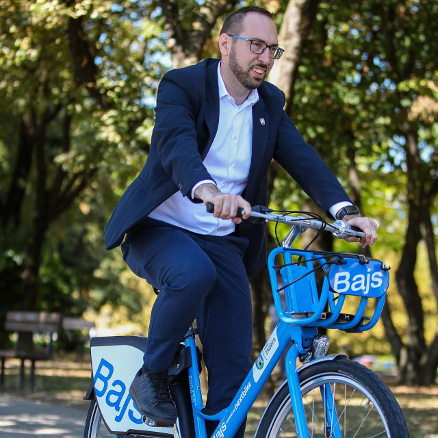 Tomislav Tomašević predstavio je uslugu javnih bicikala