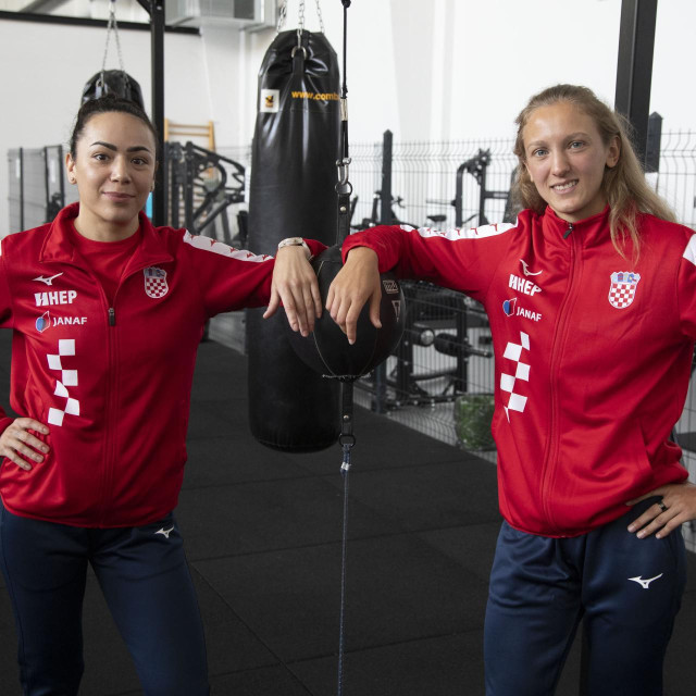 Hrvatska više nema boksačice na SP u Liverpoolu - Sara Beram (lijevo) i Nikolina Ćaćić