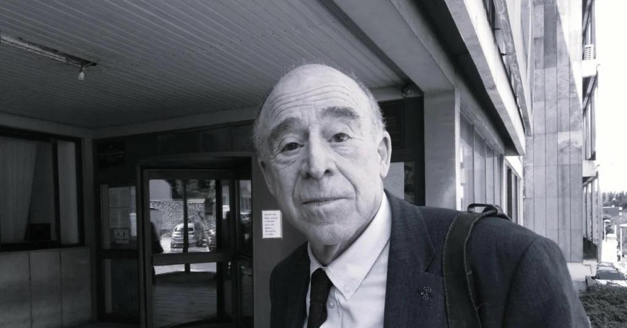 Preminuo je Srđ Jakšić, legendarni odvjetnik koji je devedesetih branio ljude koje se nitko nije usudio braniti